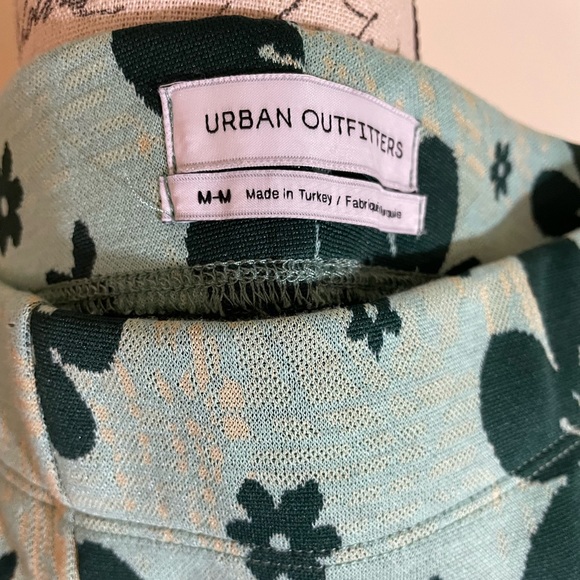 Urban Outfitters Stretchy Flower Print Wide Leg Pant - Picture 2 of 2